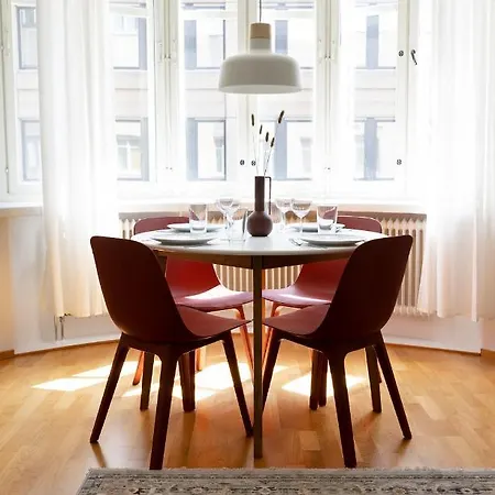 2ndhomes Charming 1br With Sauna In Loennrotinkatu Хельсинки